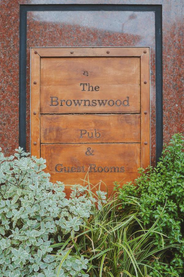 The Brownswood Hotel Лондон Екстериор снимка